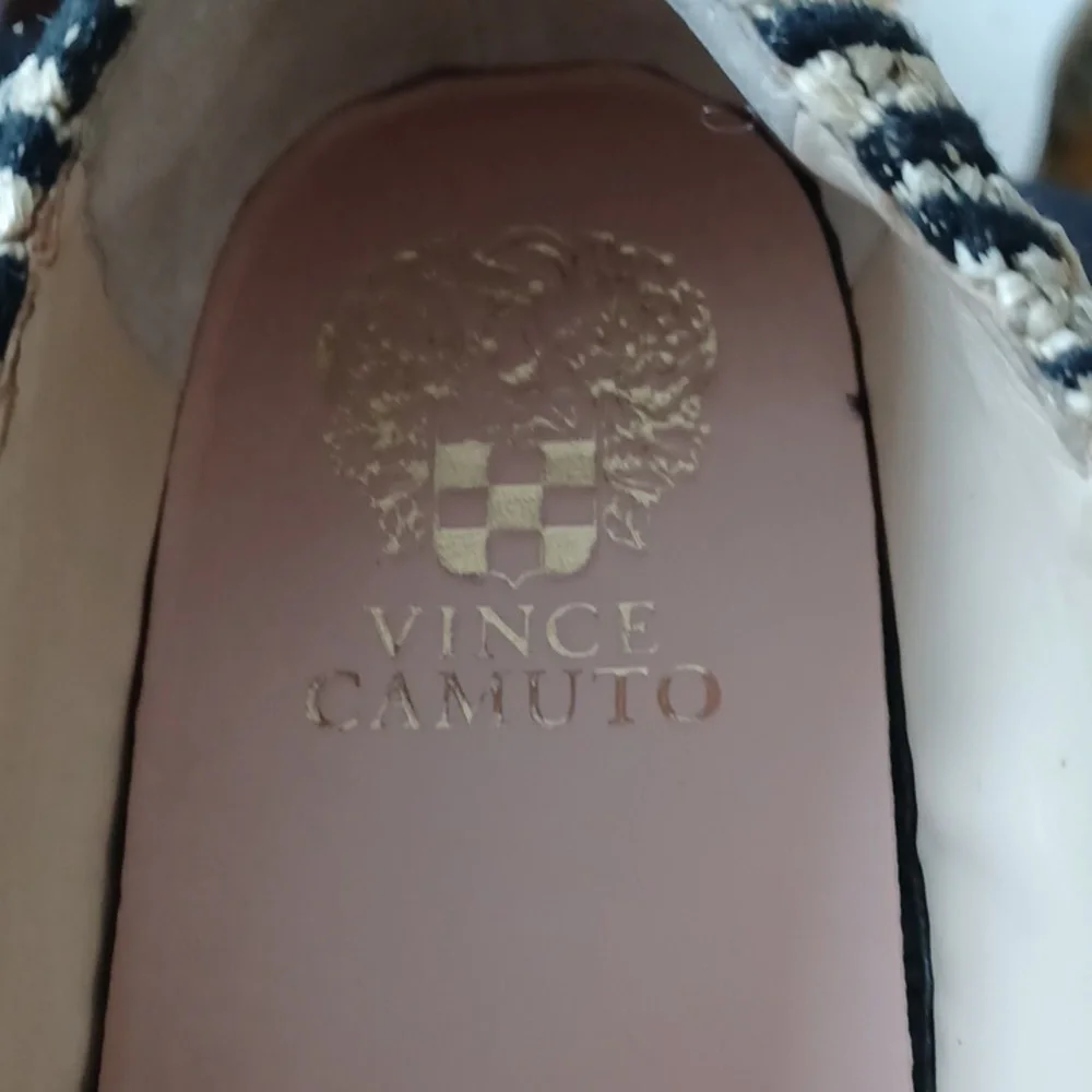 Vince Camuto Blk/ Light Tan Zebra platform Sneakers